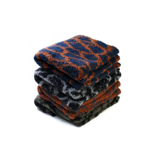 Collectie Zermatt shawls gestapeld